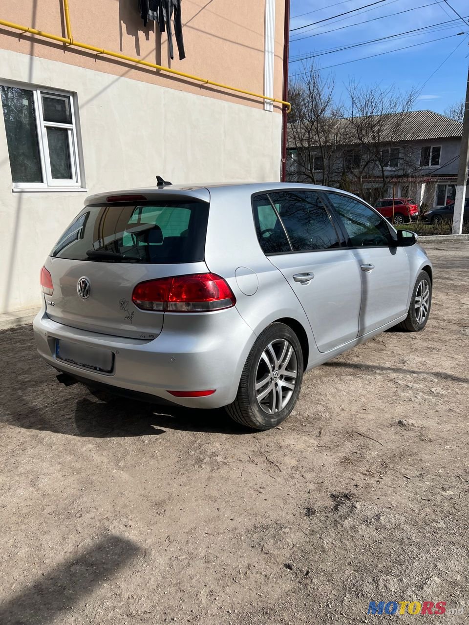 2009' Volkswagen Golf photo #3