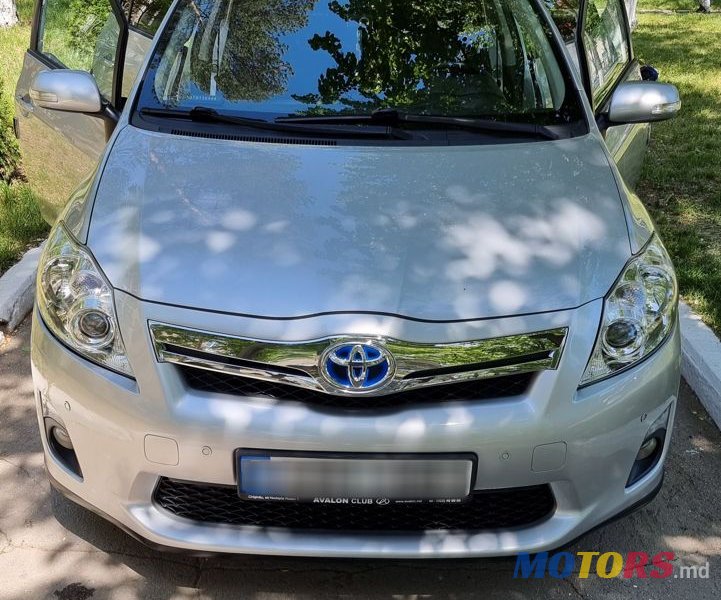 2011' Toyota Auris photo #6