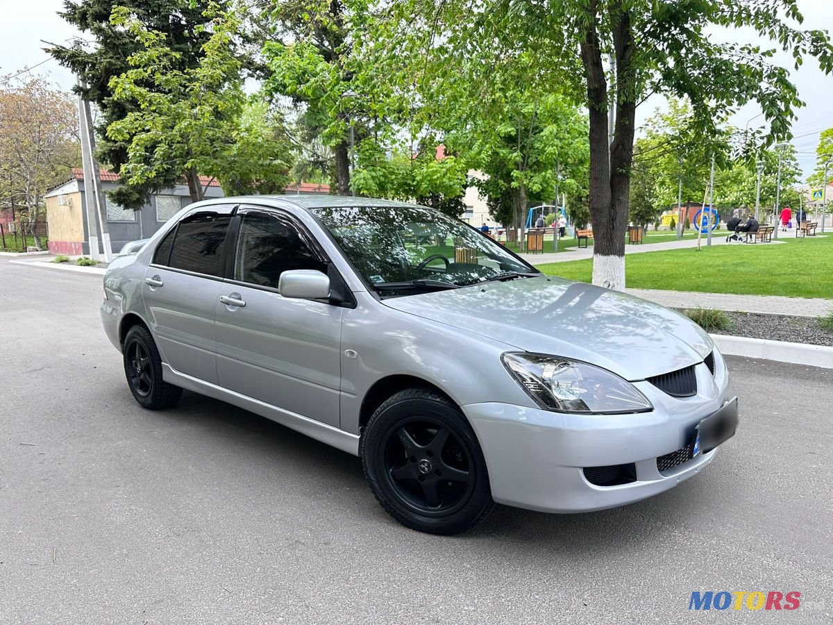 2006' Mitsubishi Lancer photo #6