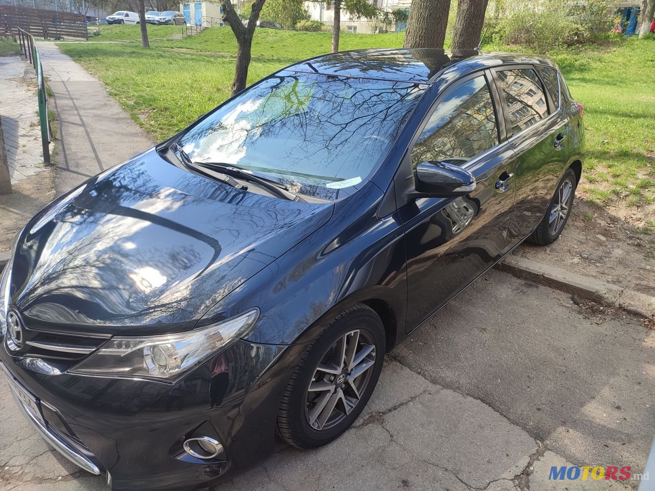 2015' Toyota Auris photo #1