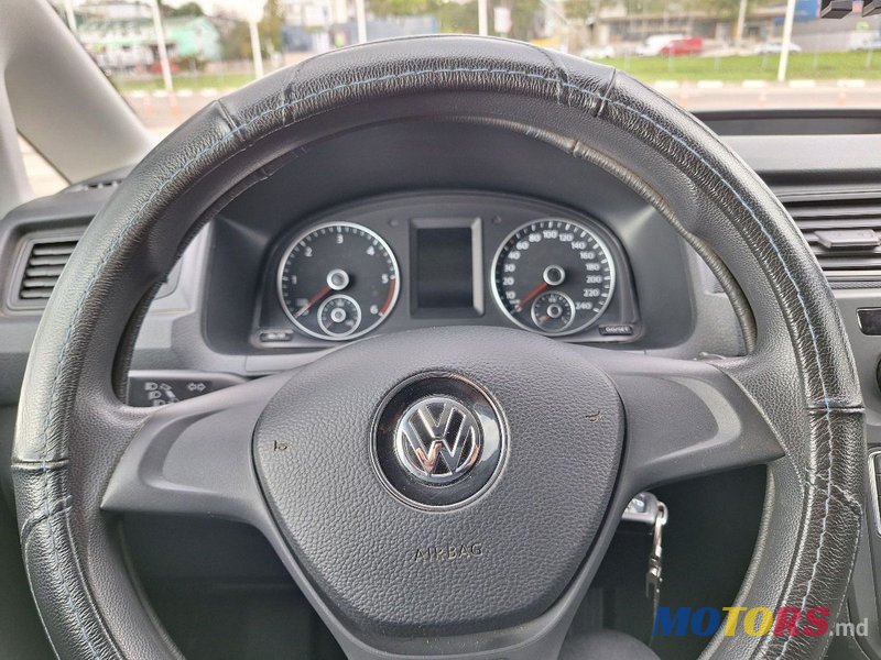 2017' Volkswagen Caddy photo #6