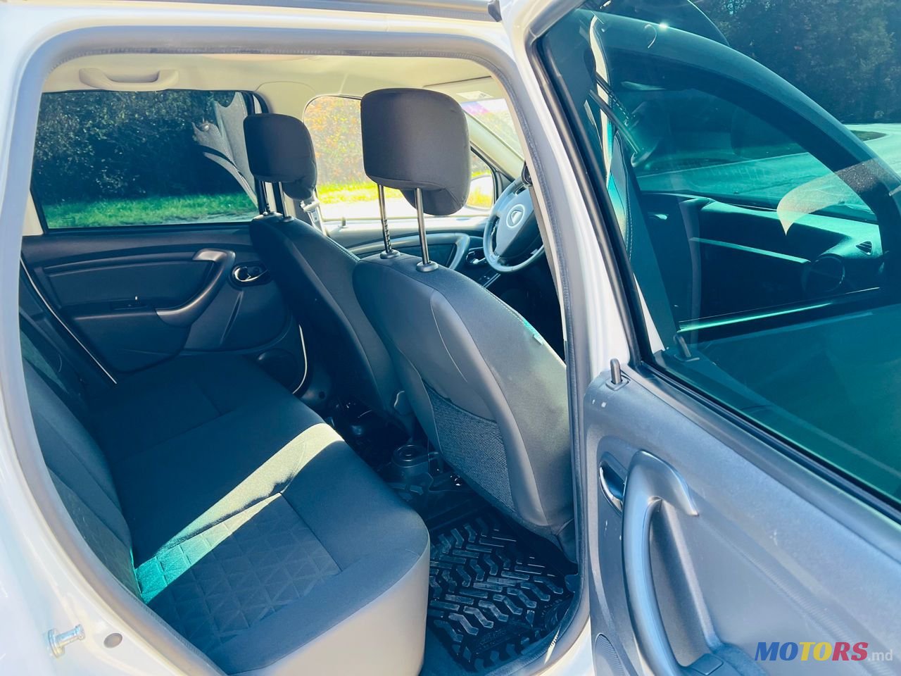 2015' Dacia Duster photo #6