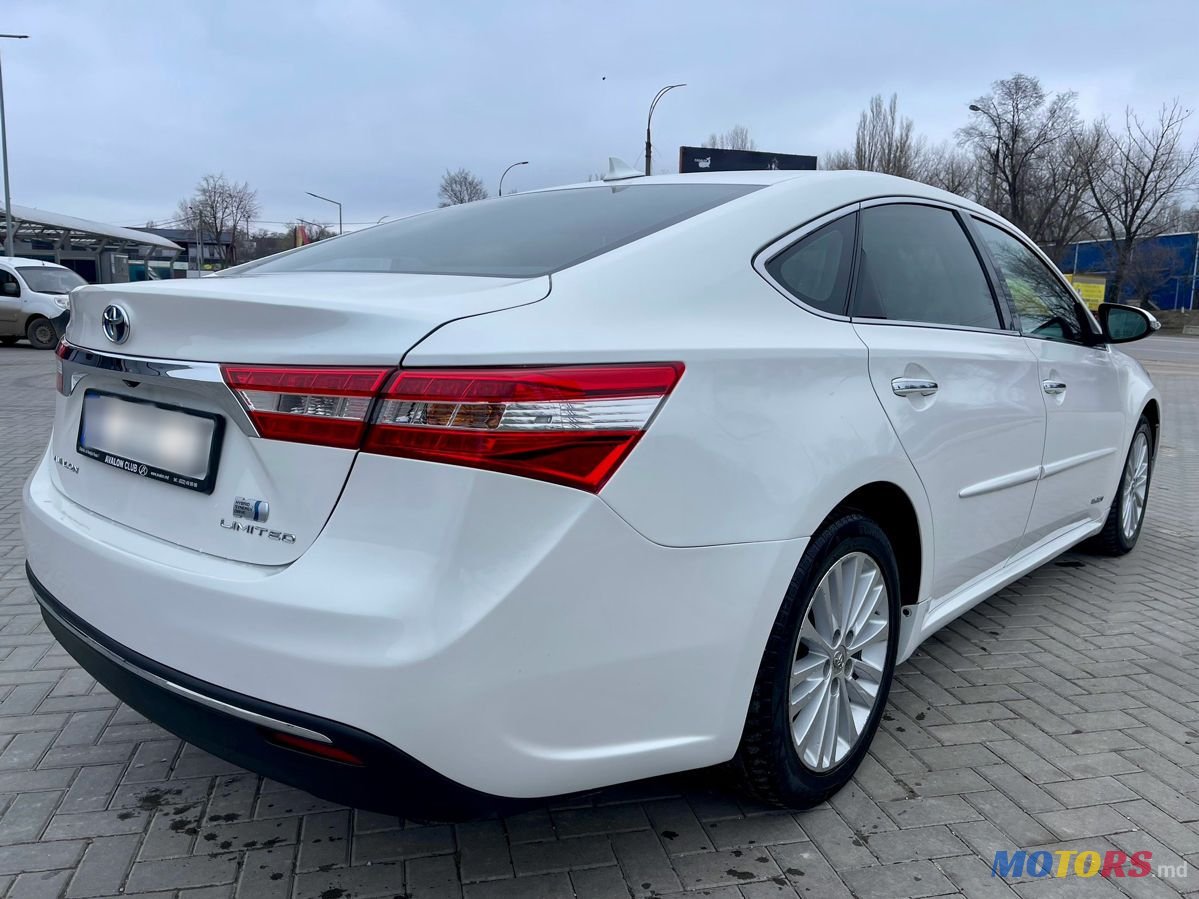 2013' Toyota Avalon photo #3