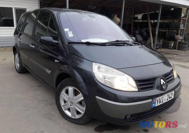 2005' Renault Grand Scenic photo #1