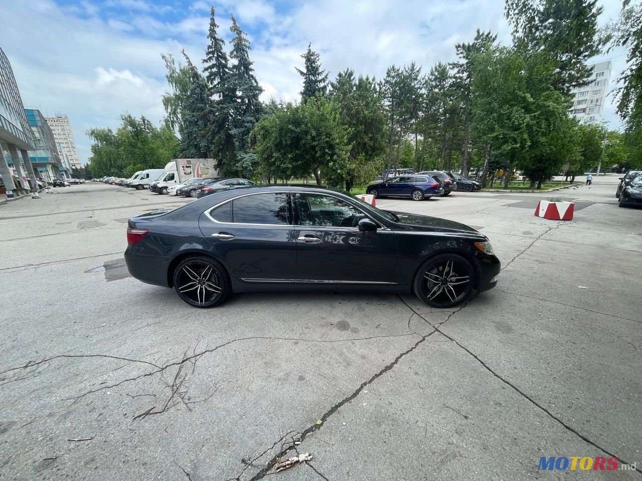 2008' Lexus Ls Series photo #3