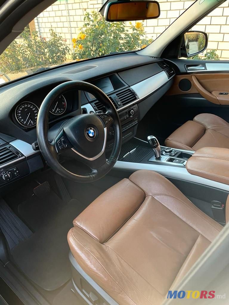 2010' BMW X5 photo #6