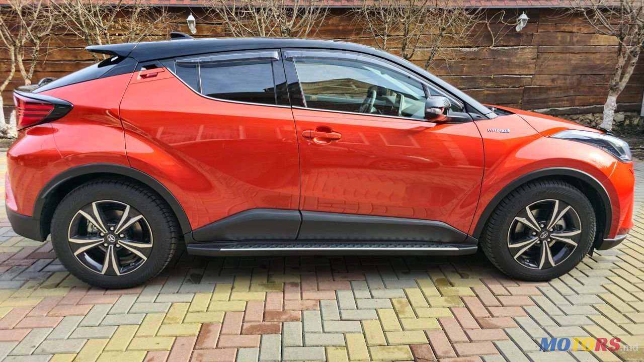 2020' Toyota C-HR photo #1