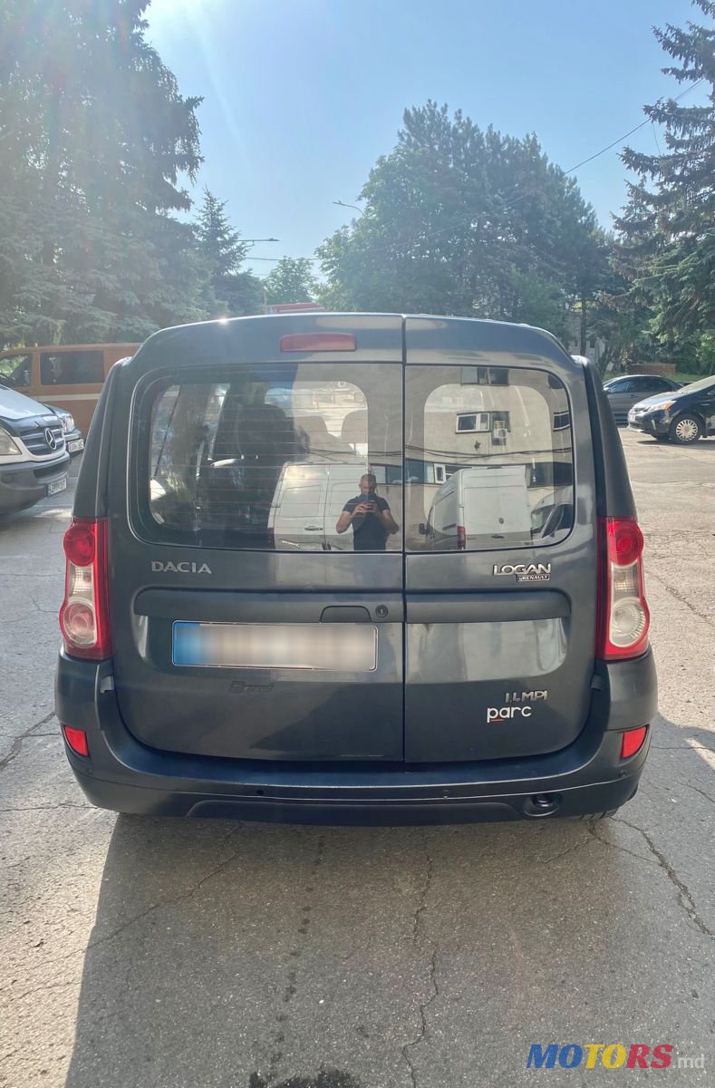 2008' Dacia Logan Mcv photo #3