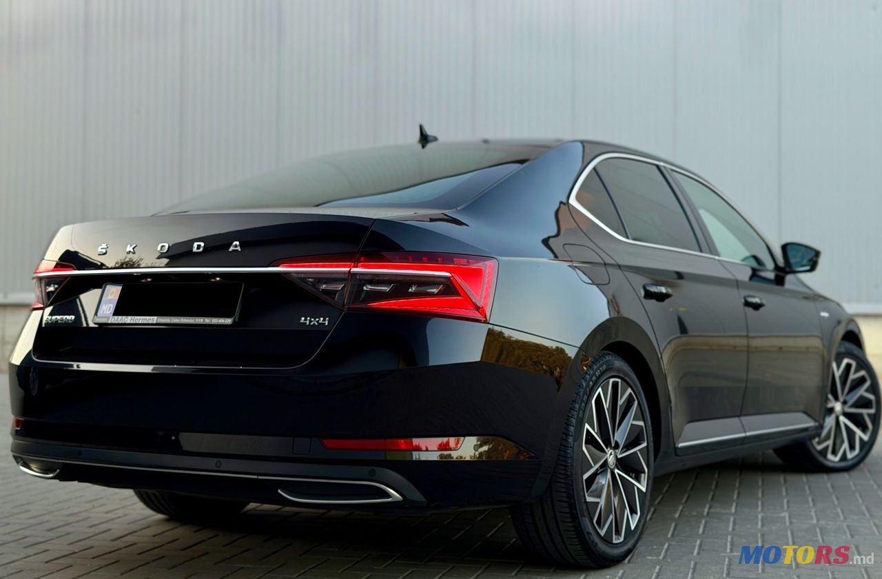 2022' Skoda Superb photo #4