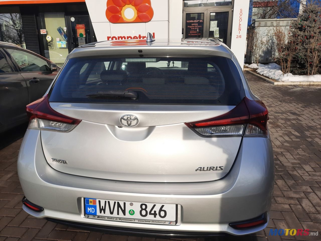 2016' Toyota Auris photo #2