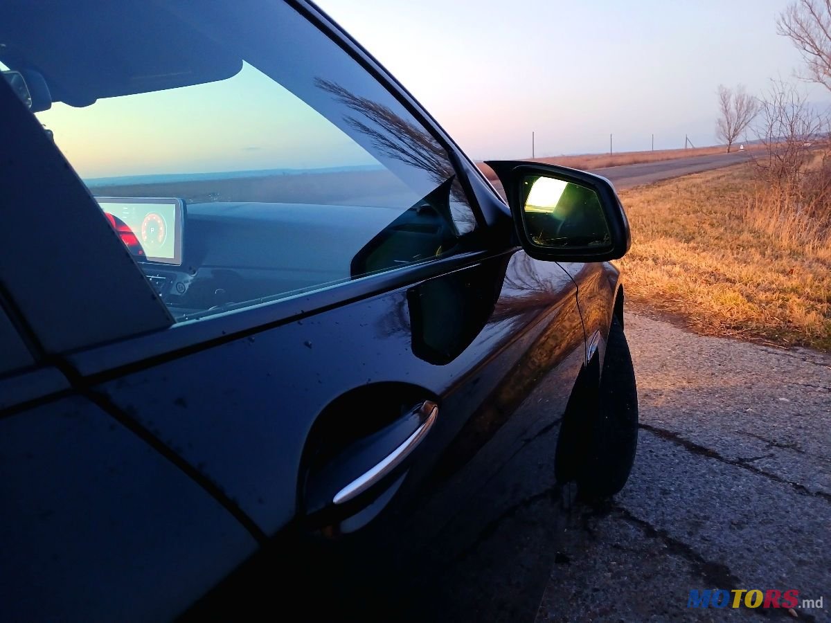 2012' BMW 5 Series photo #4