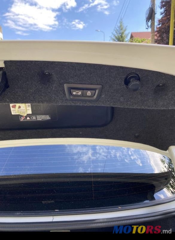 2013' BMW 5 Series photo #6