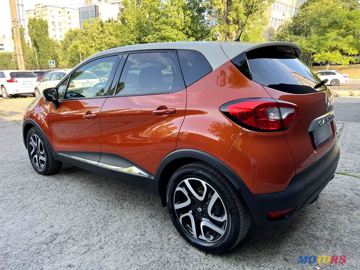 2015' Renault Captur photo #2