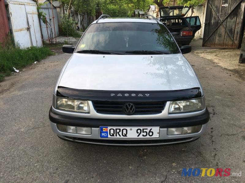 1995' Volkswagen Passat photo #4