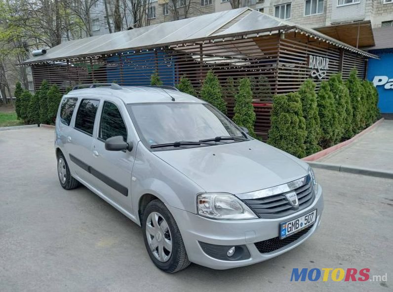 2009' Dacia Logan Mcv photo #4