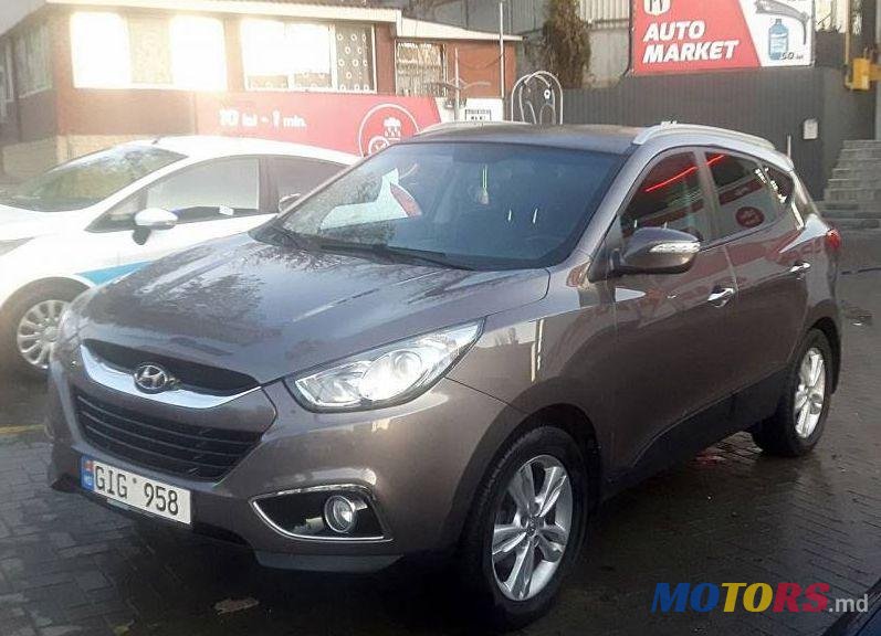 2011' Hyundai Tucson photo #1