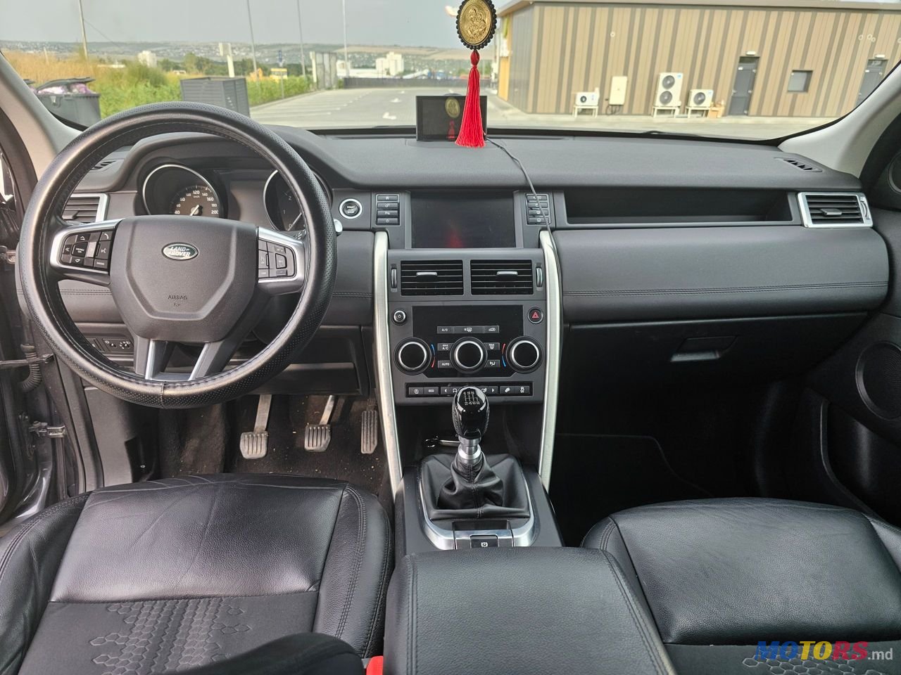 2017' Land Rover Discovery Sport photo #6