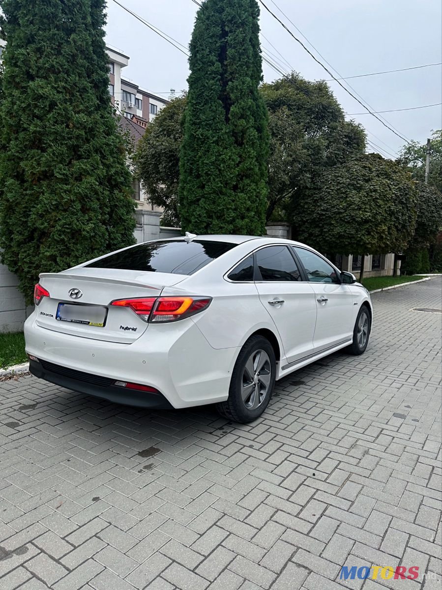 2015' Hyundai Sonata photo #3