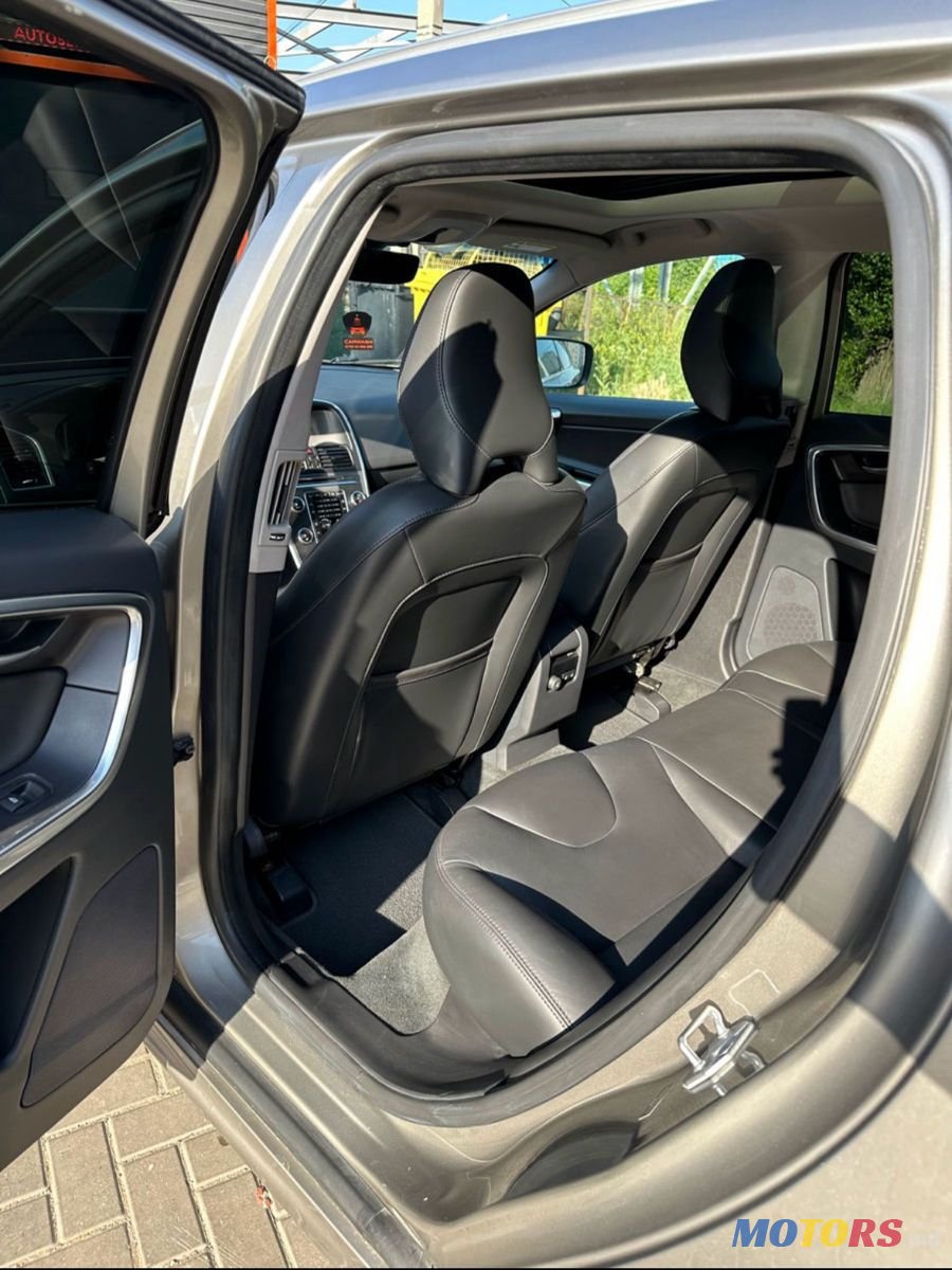 2016' Volvo XC60 photo #5
