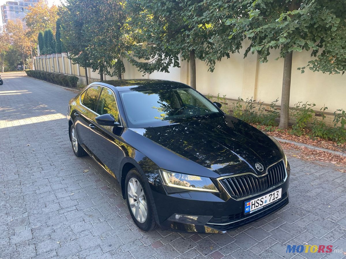 2016' Skoda Superb photo #6