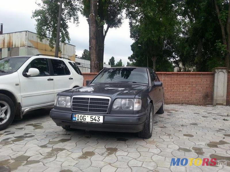 1995' Mercedes-Benz 200 photo #2