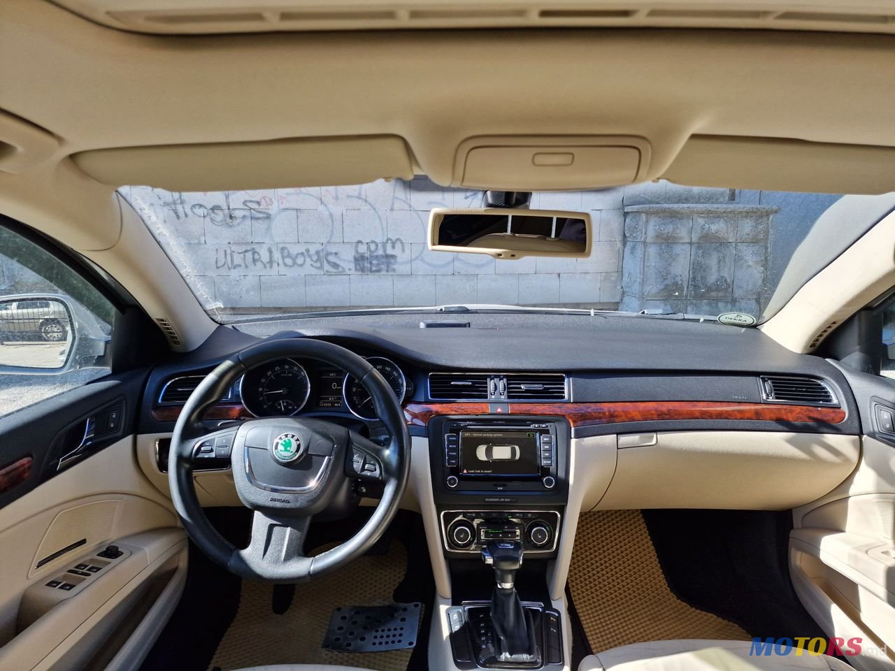 2010' Skoda Superb photo #6