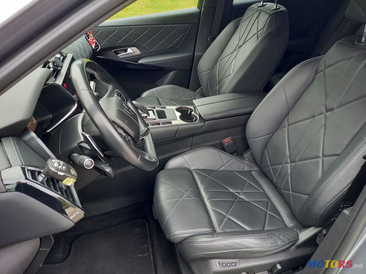 2018' DS Automobiles DS 7 photo #6