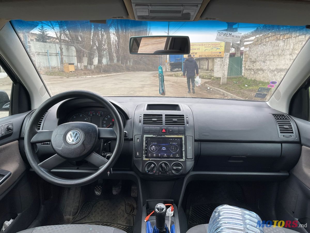 2003' Volkswagen Polo photo #6