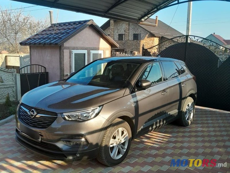 2020' Opel Grandland X photo #1