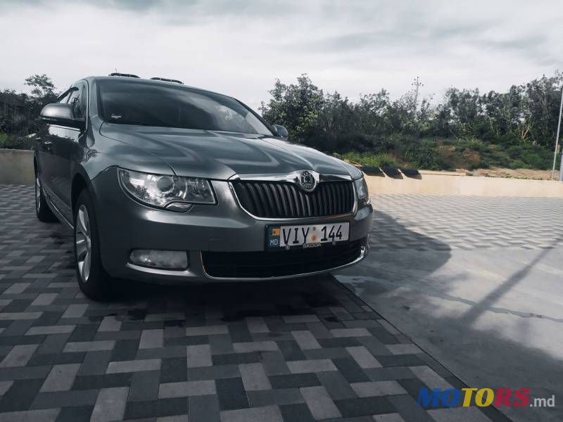 2009' Skoda Superb photo #3