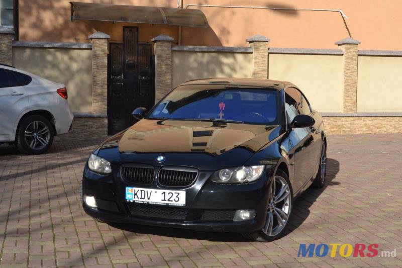 2009' BMW 3 Series photo #3