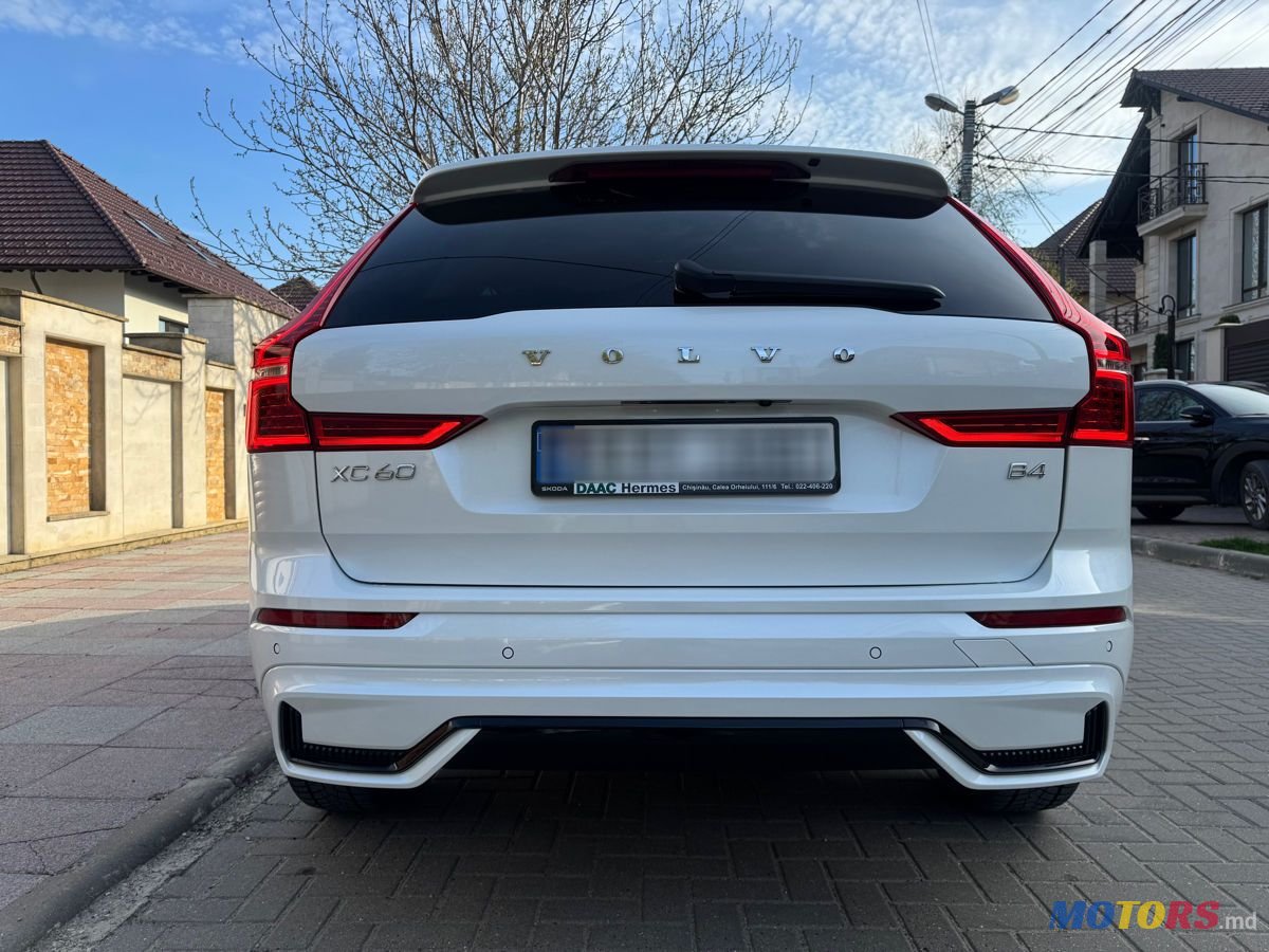 2024' Volvo XC60 photo #2