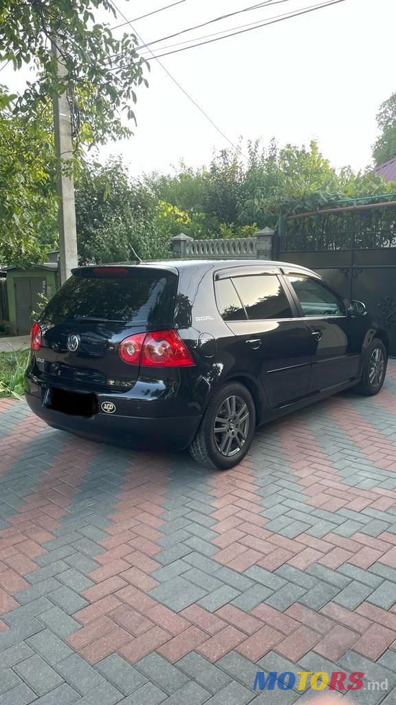 2006' Volkswagen Golf photo #2