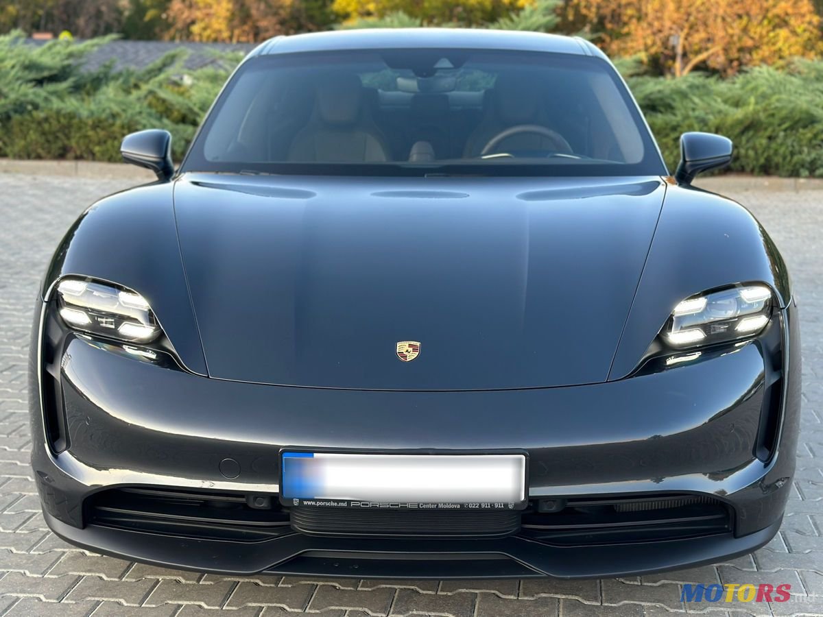 2020' Porsche Taycan photo #2