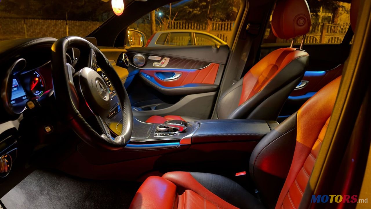 2017' Mercedes-Benz Glc Coupe photo #1