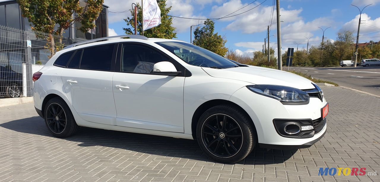 2014' Renault Megane photo #2