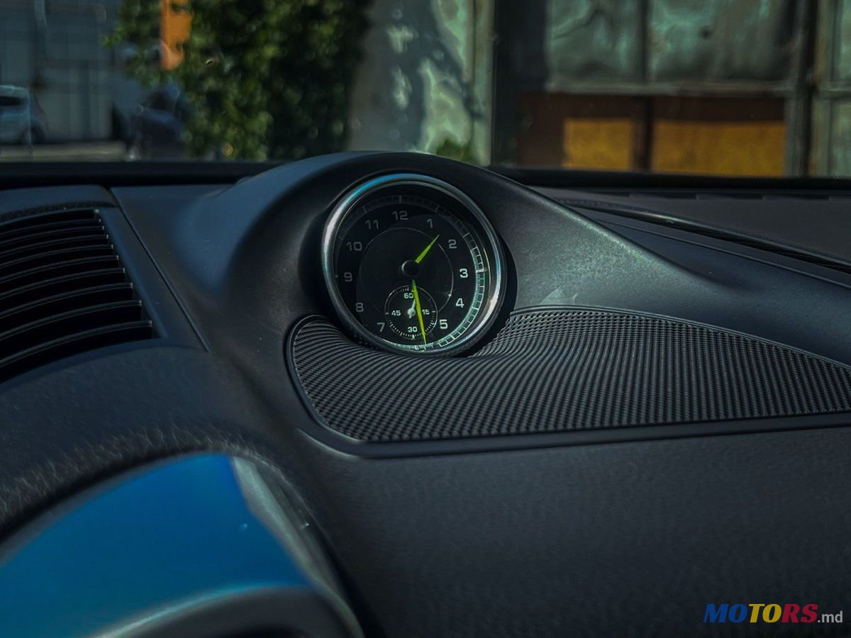 2017' Porsche Cayenne photo #4