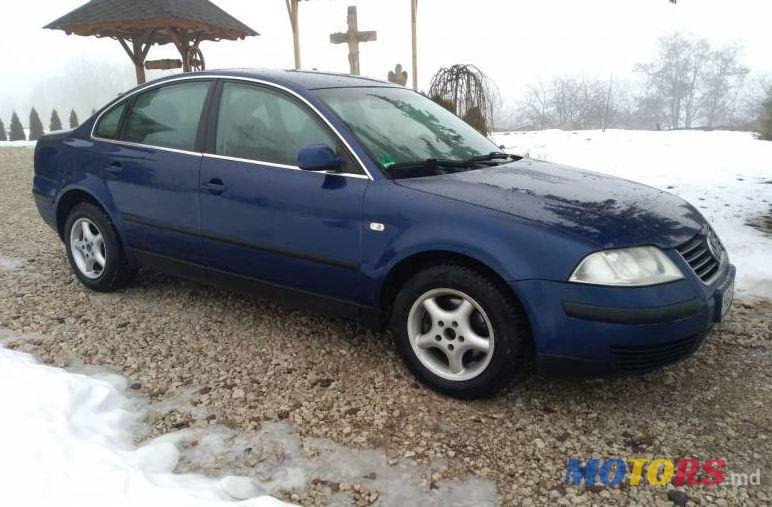 2003' Volkswagen Passat photo #1