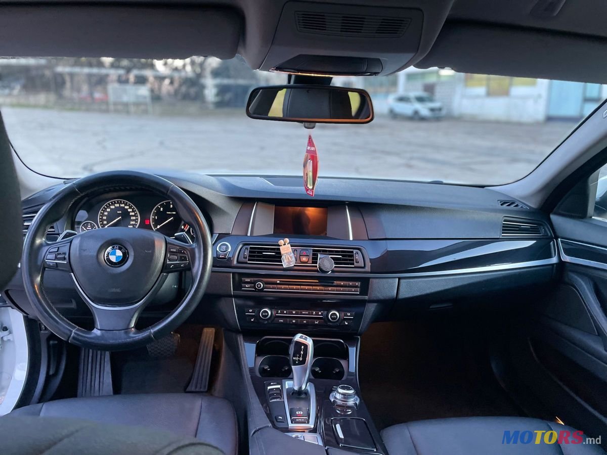 2014' BMW 5 Series photo #4