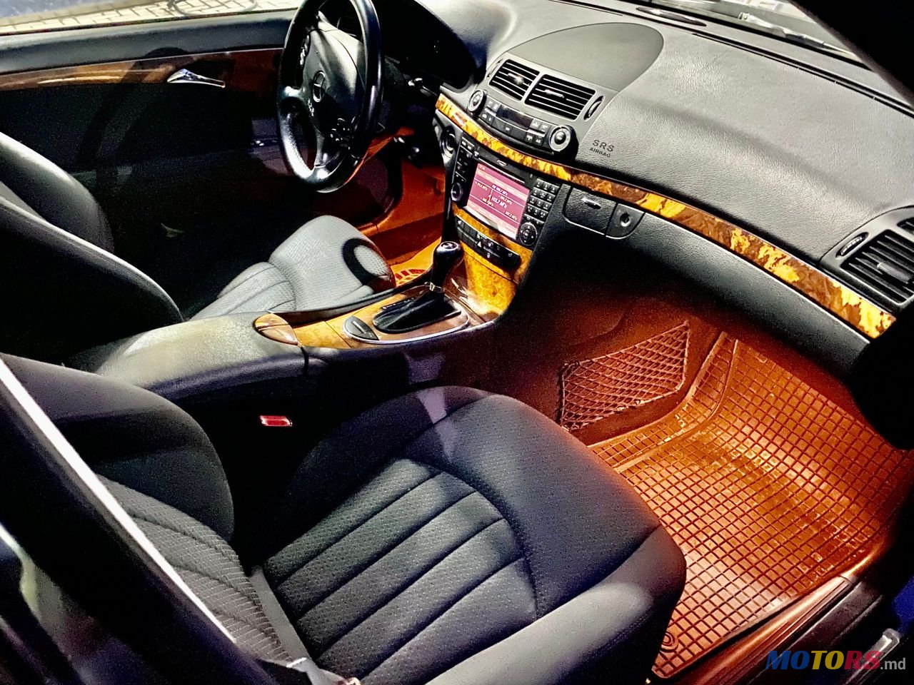 2008' Mercedes-Benz E-Class photo #2