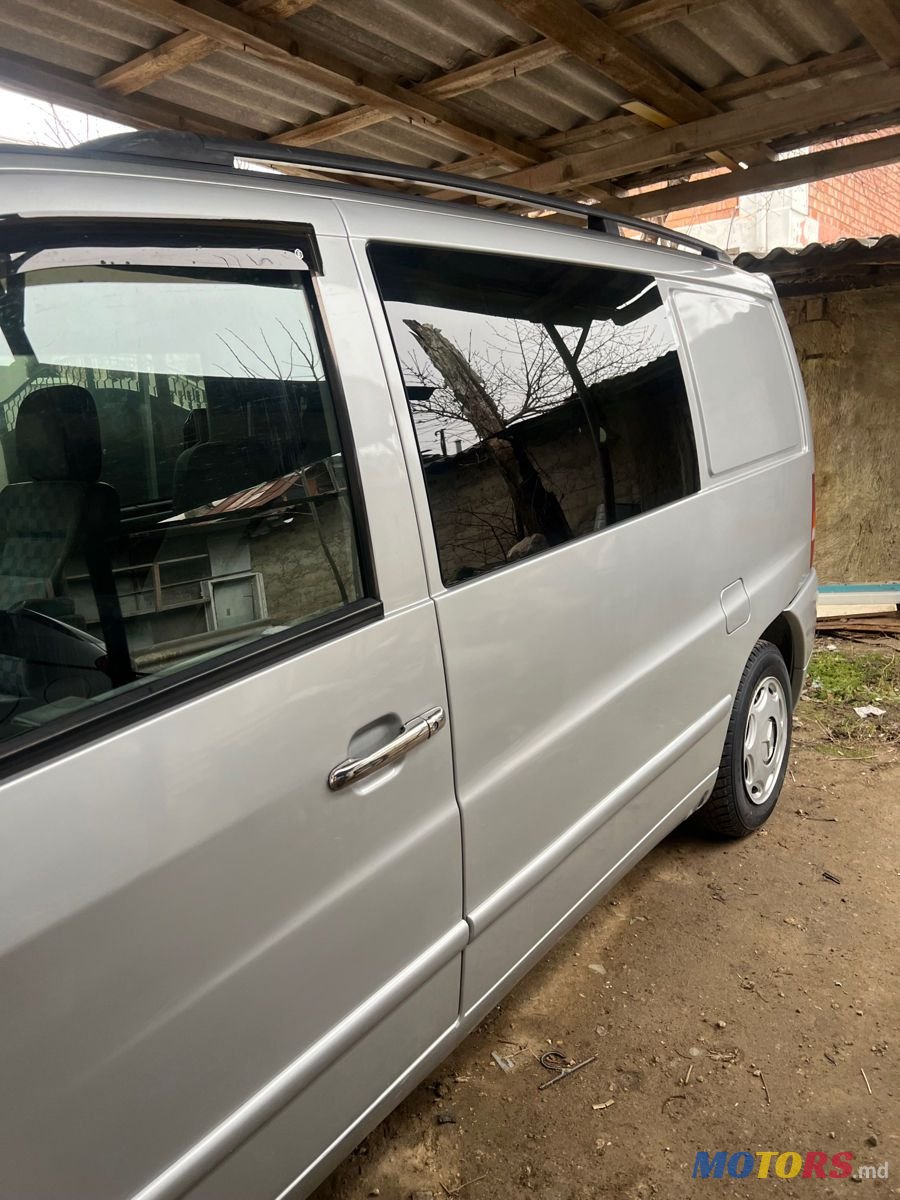 2003' Mercedes-Benz V Класс photo #3