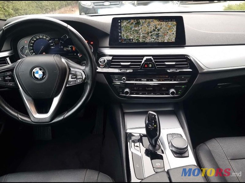 2017' BMW 5 Series photo #4