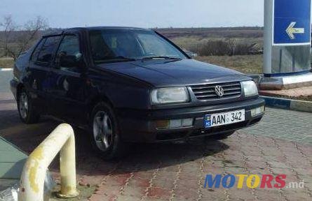 1993' Volkswagen Vento photo #2