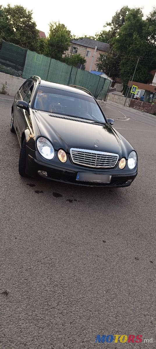 2003' Mercedes-Benz E-Class photo #2