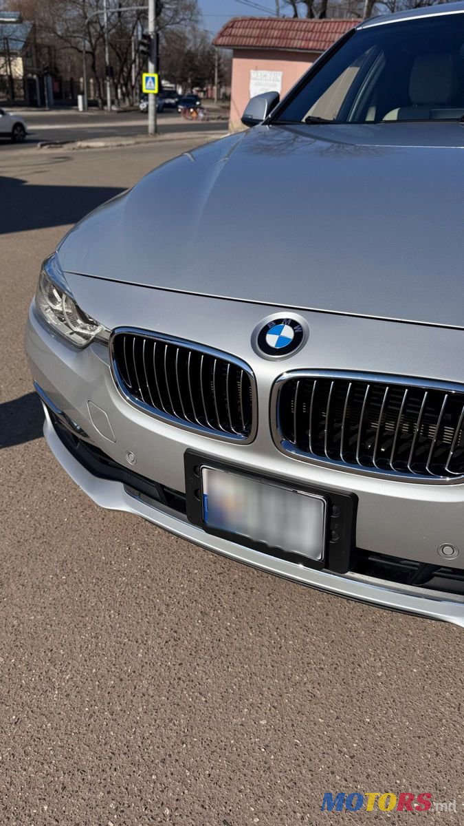 2017' BMW 3 Series photo #5