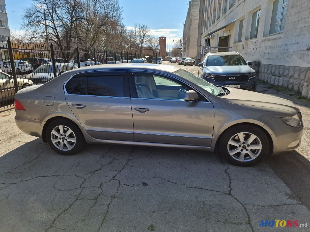 2010' Skoda Superb photo #3