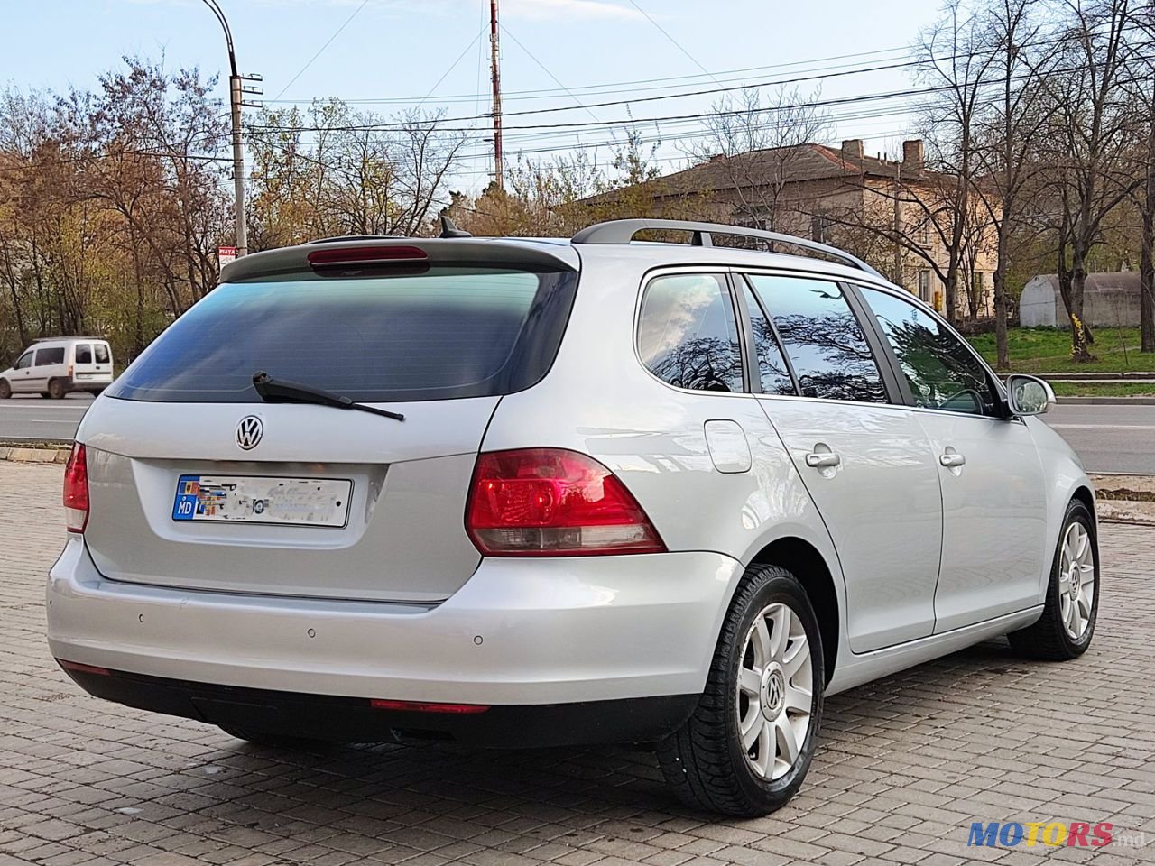 2008' Volkswagen Golf photo #3