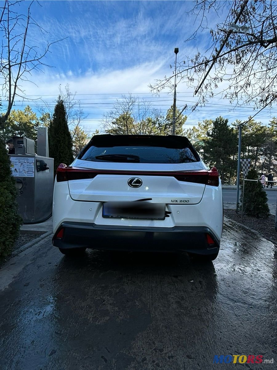 2019' Lexus UX photo #3