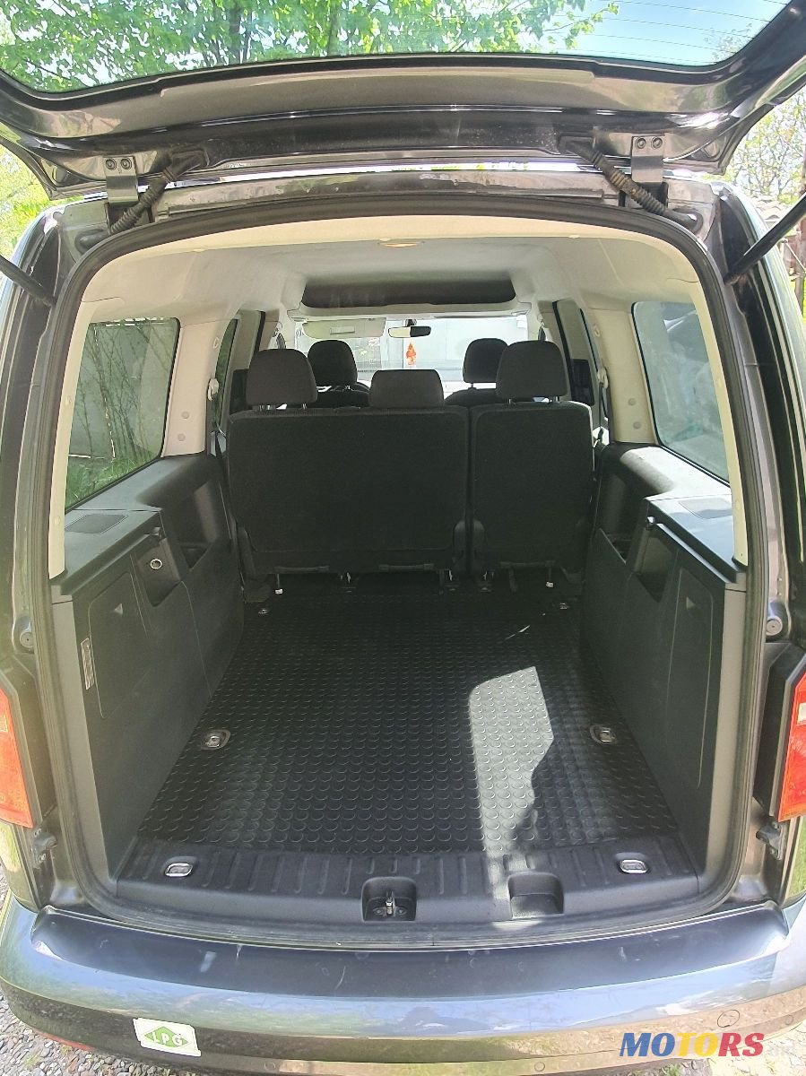 2016' Volkswagen Caddy photo #5