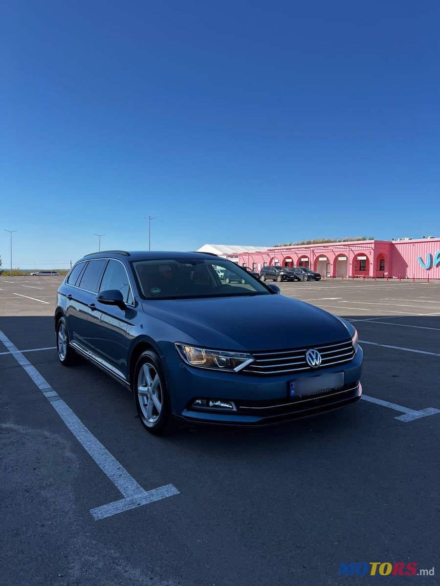 2017' Volkswagen Passat photo #1
